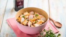 Bowl con pesce spada, un’insalata dal gusto unico