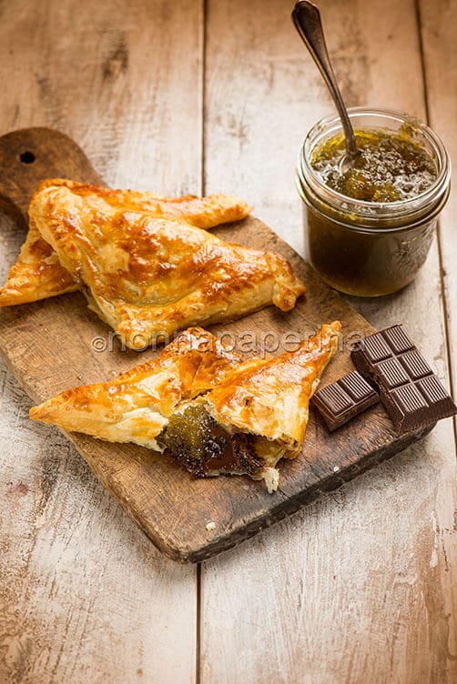 Fagottini con peperoni e cioccolato Fagottini con peperoni e cioccolato