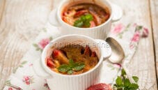 Fragole con latte di cocco, buone per ogni occasione Fragole con latte di cocco, buone per ogni occasione