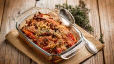 Parmigiana di peperoni e prosciutto, una versione unica