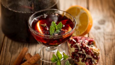 Sangria aromatica con melagrana