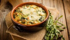 Tortino di cicoria e prosciutto, un primo piatto gustoso