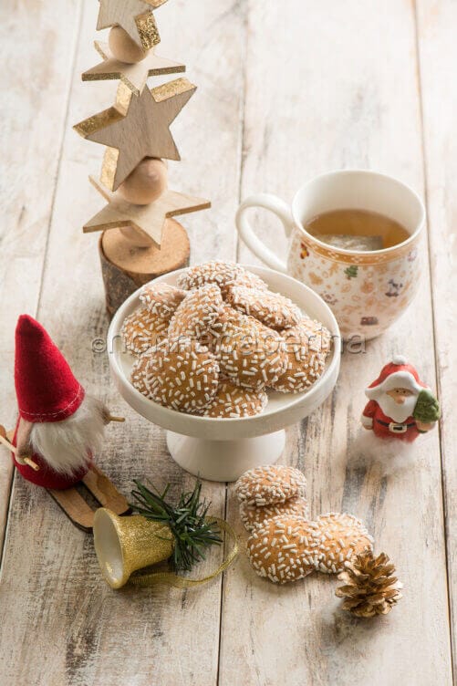 Biscotti con granella di zucchero Biscotti con granella di zucchero