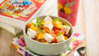 Bowl di frutta per bambini