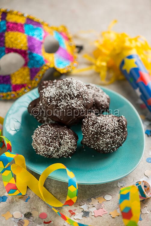 Frittelle ricoperte di cioccolato