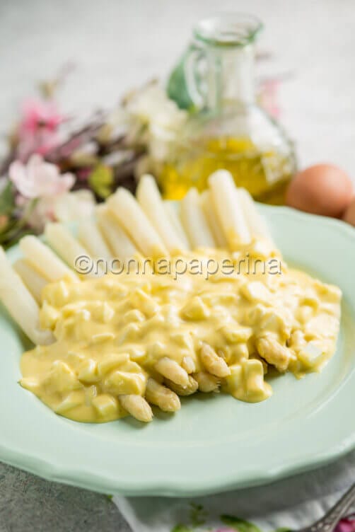 Asparagi alla veneta Asparagi alla veneta