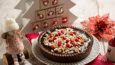Crostata al cioccolato con torrone