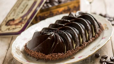 Torta glassata al cioccolato