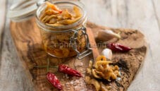 Le melanzane sotto olio, un ottimo antipasto gluten free