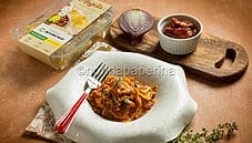 Ravioli vegani con hummus, un primo raffinato Ravioli vegani con hummus, un primo raffinato