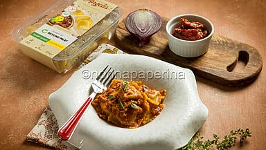 Ravioli vegani con hummus