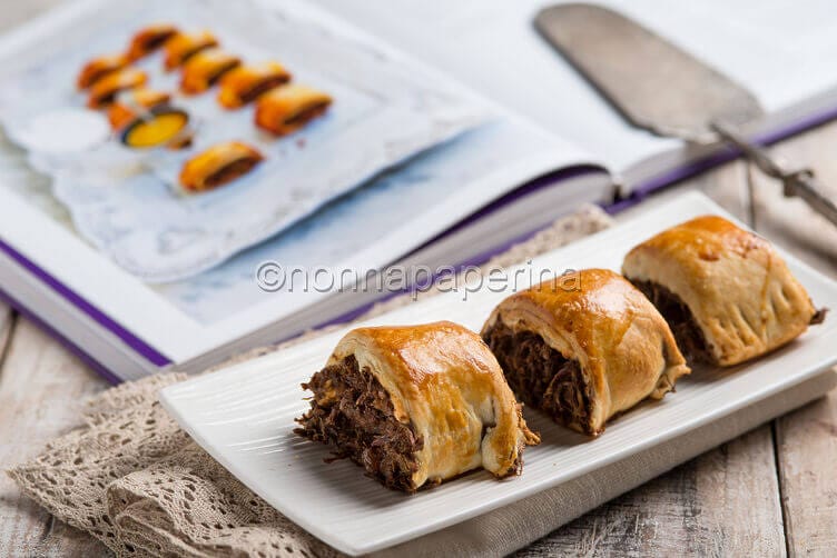 sausage roll sausage roll