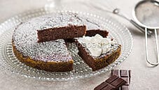 Torta di cioccolato e patate o torta al cioccolato classica?