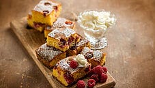 Torta di farina di mais e mandorle, un dolce delizioso