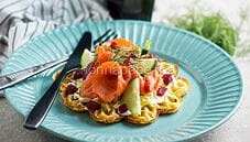 Waffle con salmone affumicato, un’ottima colazione salata Waffle con salmone affumicato, un’ottima colazione salata