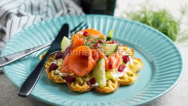 Waffle con salmone affumicato