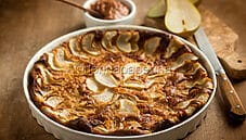 Clafoutis con pere e confettura di banane, una delizia