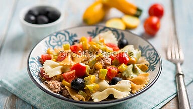 Pasta fredda con tonno e zucchine