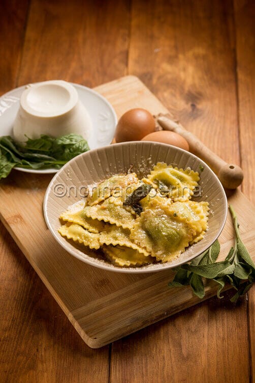 Ravioli con spinaci e ricotta
