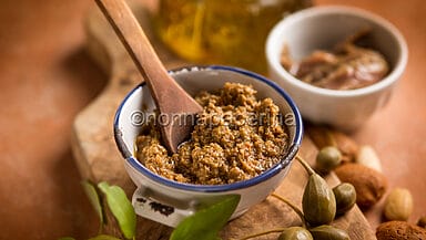 Pesto di capperi e acciughe