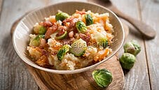 Stoemp belga con carote e cavoletti, un contorno abbondante Stoemp belga con carote e cavoletti, un contorno abbondante