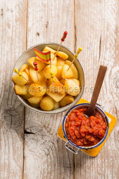 Patatas bravas