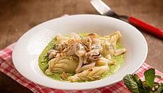 Culurgiones su crema di zucchine