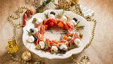 Ghirlanda di spiedini con salame