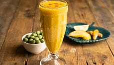 Golden mocktail, una versione per intolleranti al lattosio Golden mocktail, una versione per intolleranti al lattosio