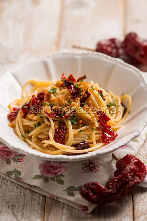 Pasta ai peperoni cruschi