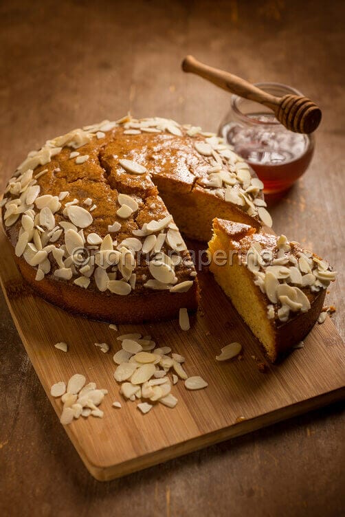 Torta alle mandorle e miele Torta alle mandorle e miele