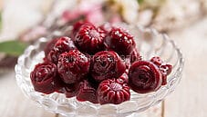 Gelatine di frutti rossi, dei dolcetti colorati e gustosi