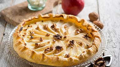 Torta salata con pere e formaggio