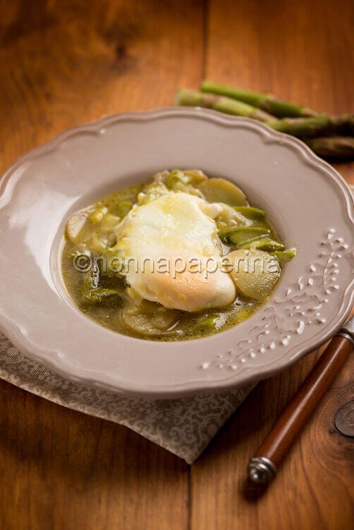 Zuppa di asparagi 