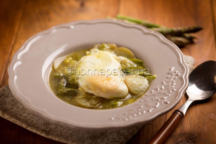 Zuppa di asparagi