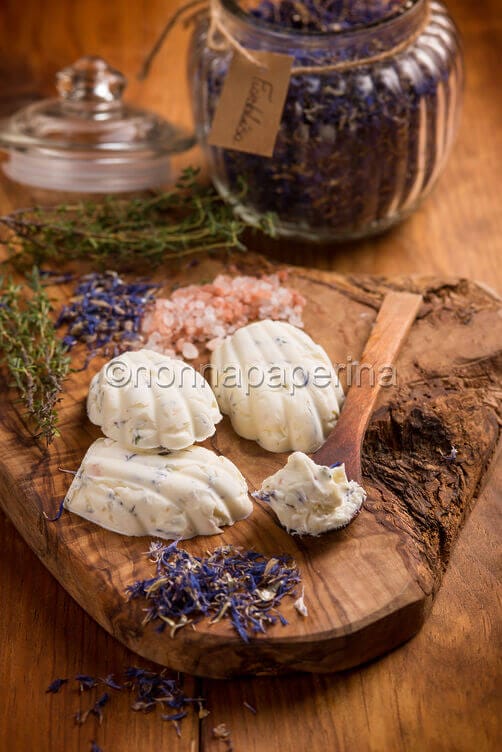 Burro al fiordaliso Burro al fiordaliso