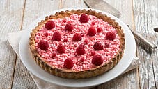 Crostata al cioccolato ruby e lamponi: buona e colorata Crostata al cioccolato ruby e lamponi: buona e colorata