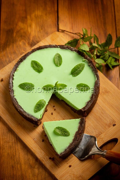 Crostata senza cottura alla menta e cioccolato Crostata senza cottura alla menta e cioccolato