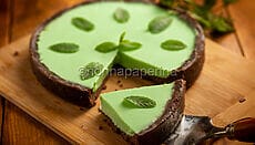 Crostata senza cottura alla menta e cioccolato