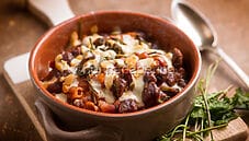 Gnocchi di patate e bruscandoli, un primo rustico