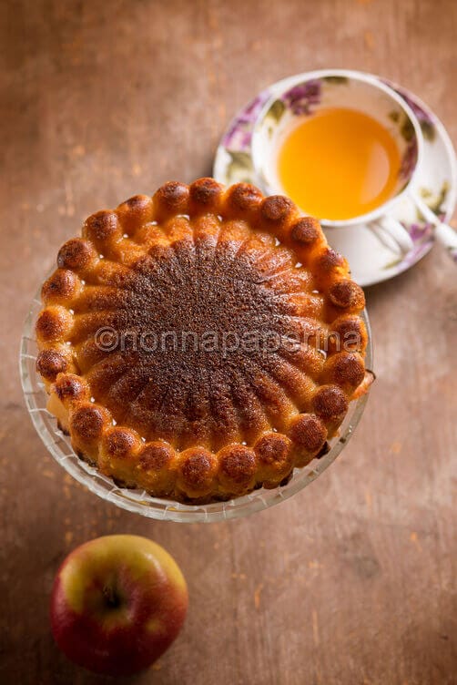 Torta al miele e gelsomino