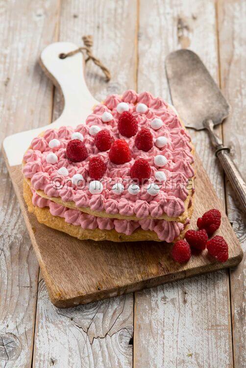 Cuore di sfoglia ai lamponi 