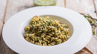 Pasta al pesto di bruscandoli (