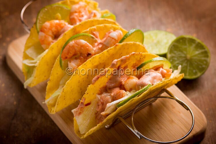 Tacos con gamberi marinati