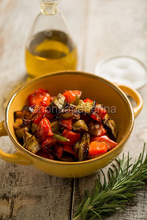 Cotolette di pollo con verdure saltate