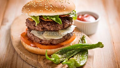 Hamburger di manzo con friggitelli