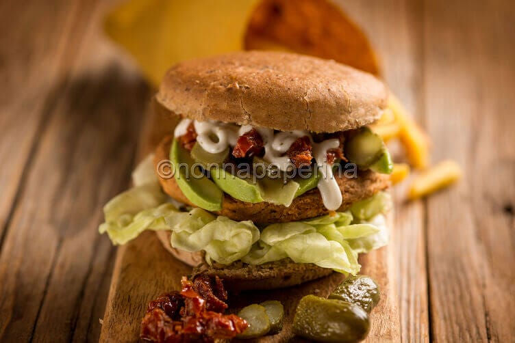 Hamburger di quinoa e melanzane