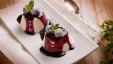 Panna cotta con albumi (