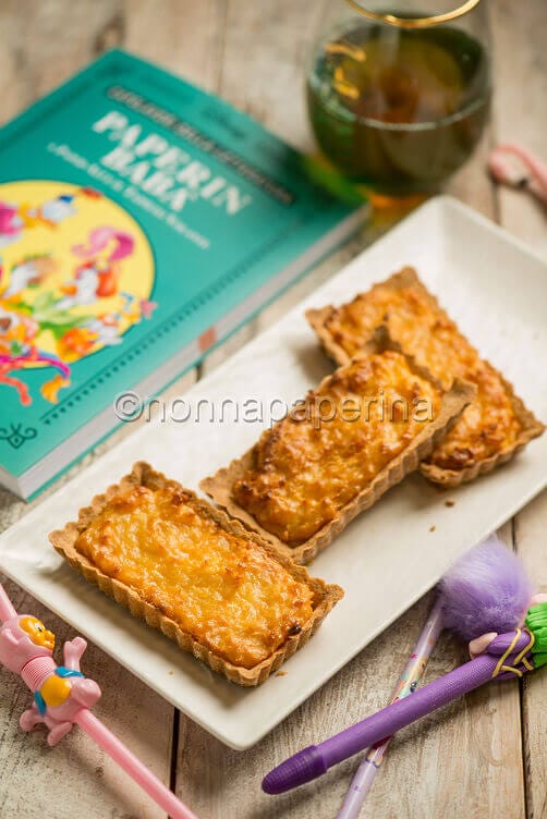 Tartellette con crema pasticcera all’arancia