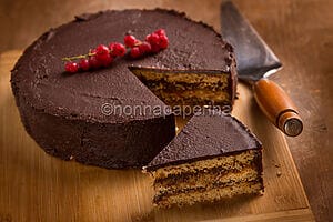Chocolate and jam cake, a unique and aromatic dessert Chocolate and jam cake, a unique and aromatic dessert